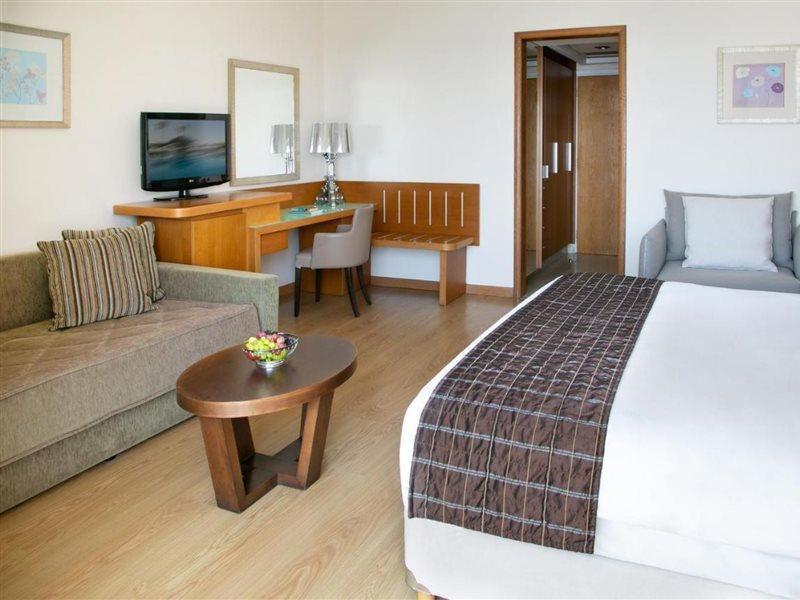 Atlantica Miramare Beach Limassol Bagian luar foto
