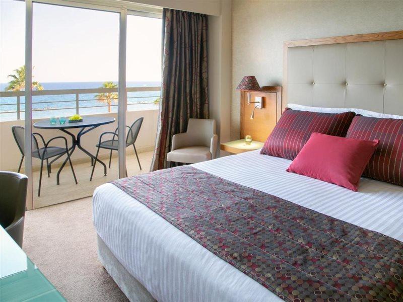 Atlantica Miramare Beach Limassol Bagian luar foto