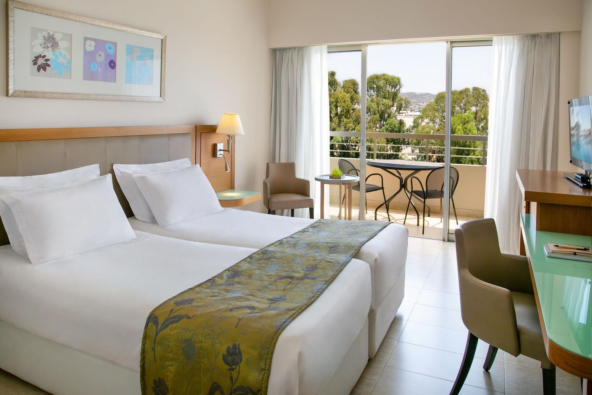 Atlantica Miramare Beach Limassol Bagian luar foto