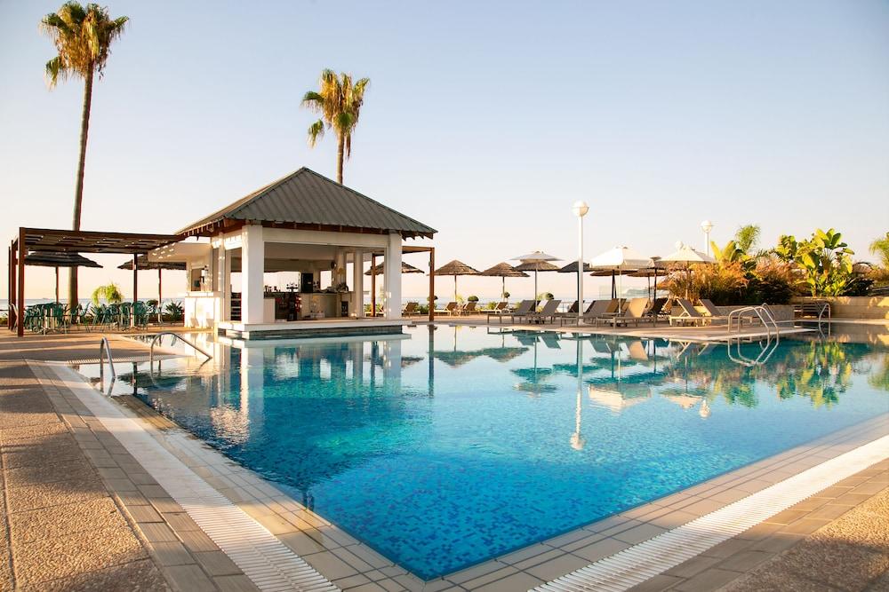 Atlantica Miramare Beach Limassol Bagian luar foto