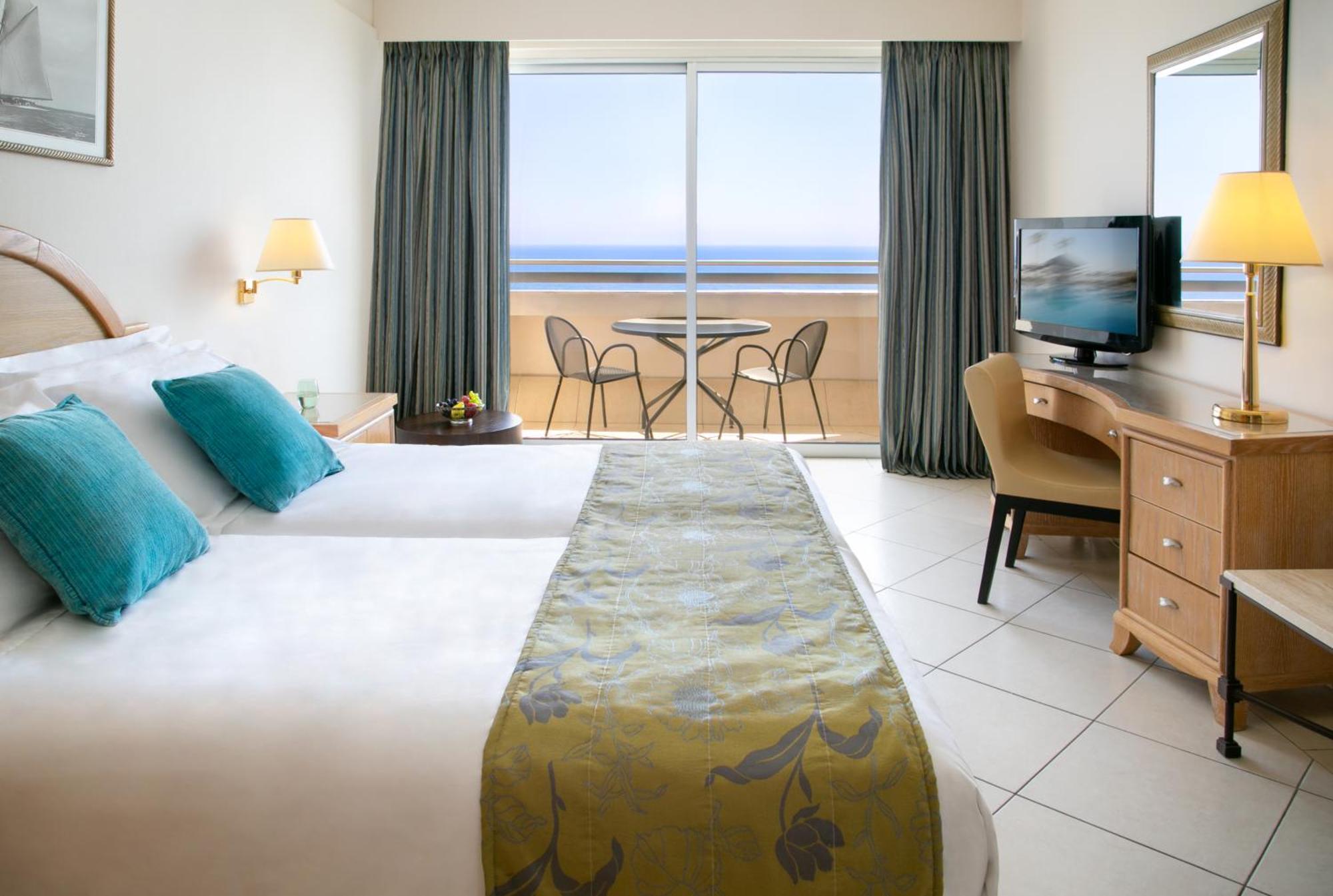 Atlantica Miramare Beach Limassol Bagian luar foto