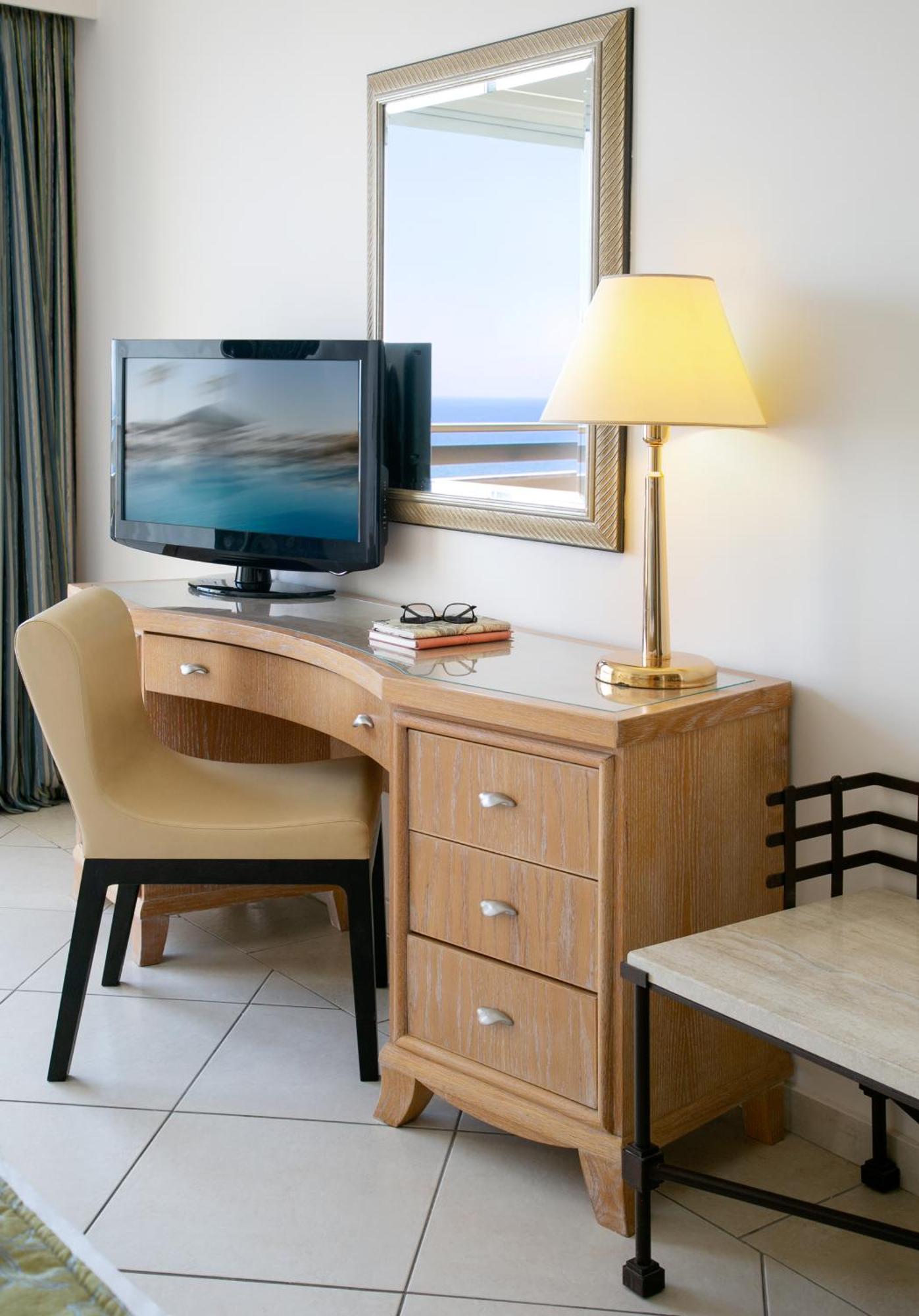 Atlantica Miramare Beach Limassol Bagian luar foto