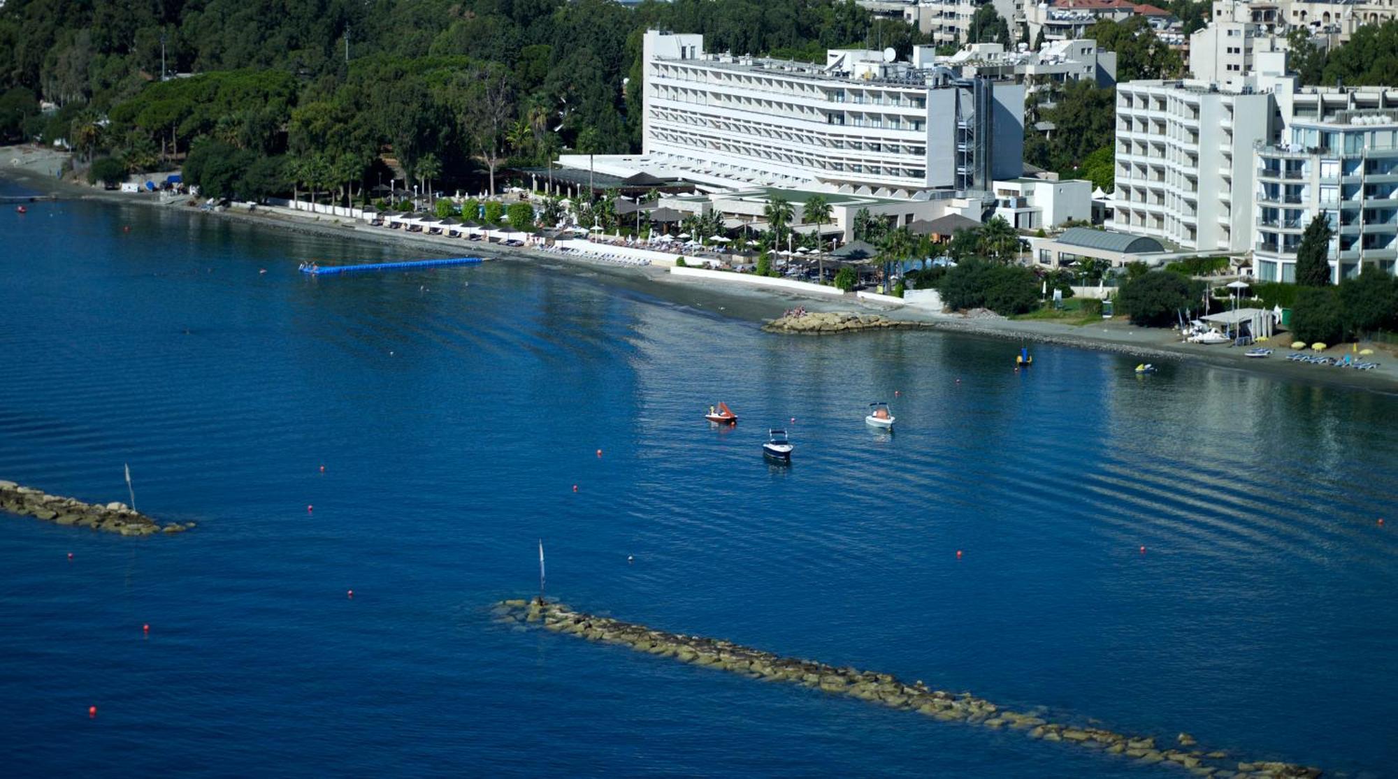 Atlantica Miramare Beach Hotel Limassol Bagian luar foto